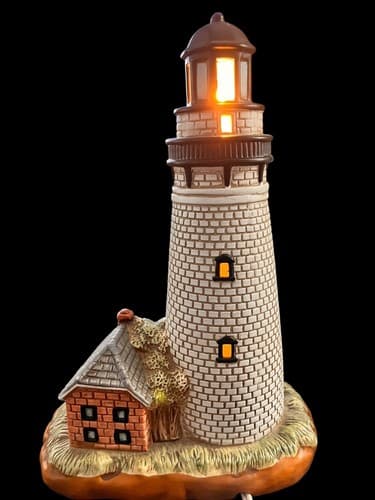 Lefton Vintage St Simons Lighthouse Statuette - Thumbnail 4