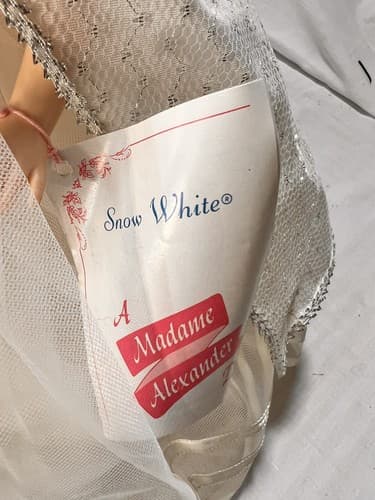 Madame Alexander Doll STORYBOOK SERIESI SNOW WHITE 12” #1555 NIB - Thumbnail 7