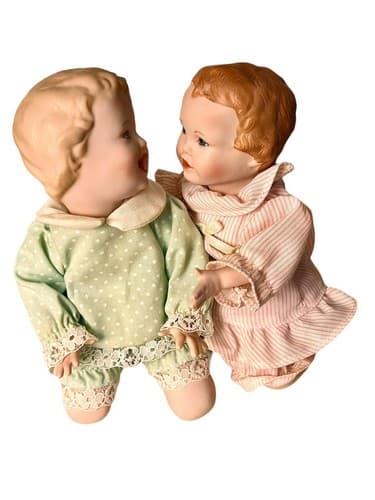 Jessica & Emily Vintage Mini Picture Perfect Babies By Yolanda Bello