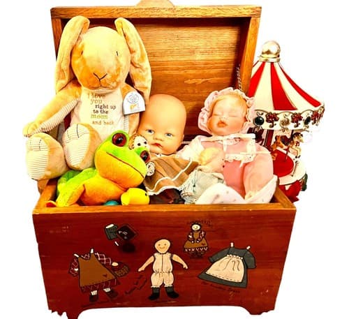 Vintage Handpainted Child’s Wooden Toy Chest - Thumbnail 10