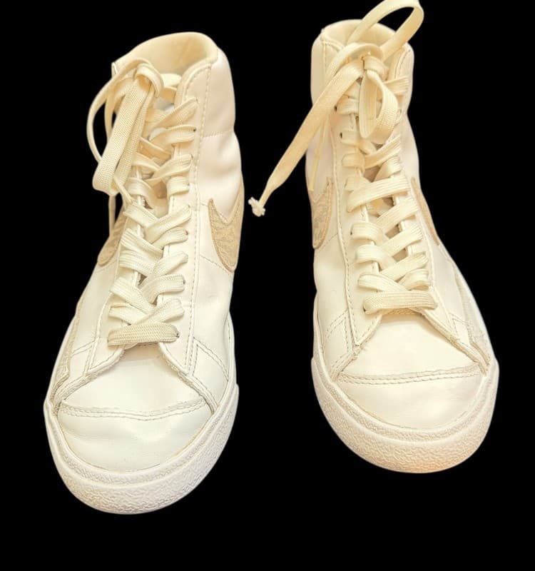 Nike Blazer Mid White Sail Suede Swoosh Men’s Size 8 DH9633-101 - Thumbnail 3