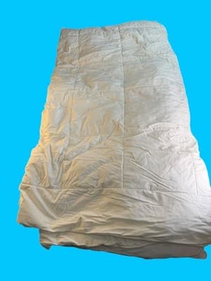 Downlite Hospitality King Bed Set Comforter Flat Sheets Pillow Cases White - Thumbnail 4