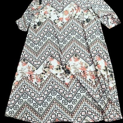 Adrienne Boho Floral Geometric Print Shift Dress - Size Small