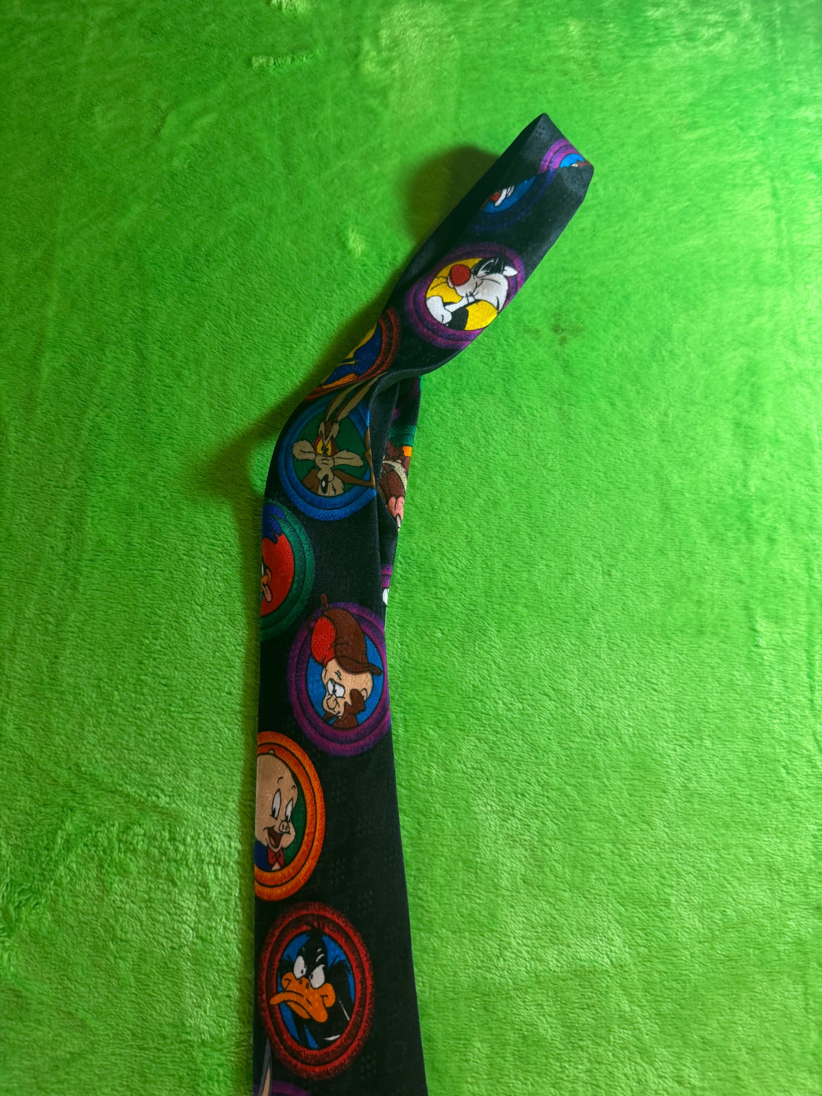 Vtg 1993 Looney Tunes Mania Full Cast Novelty Necktie Warner Bros - Thumbnail 3