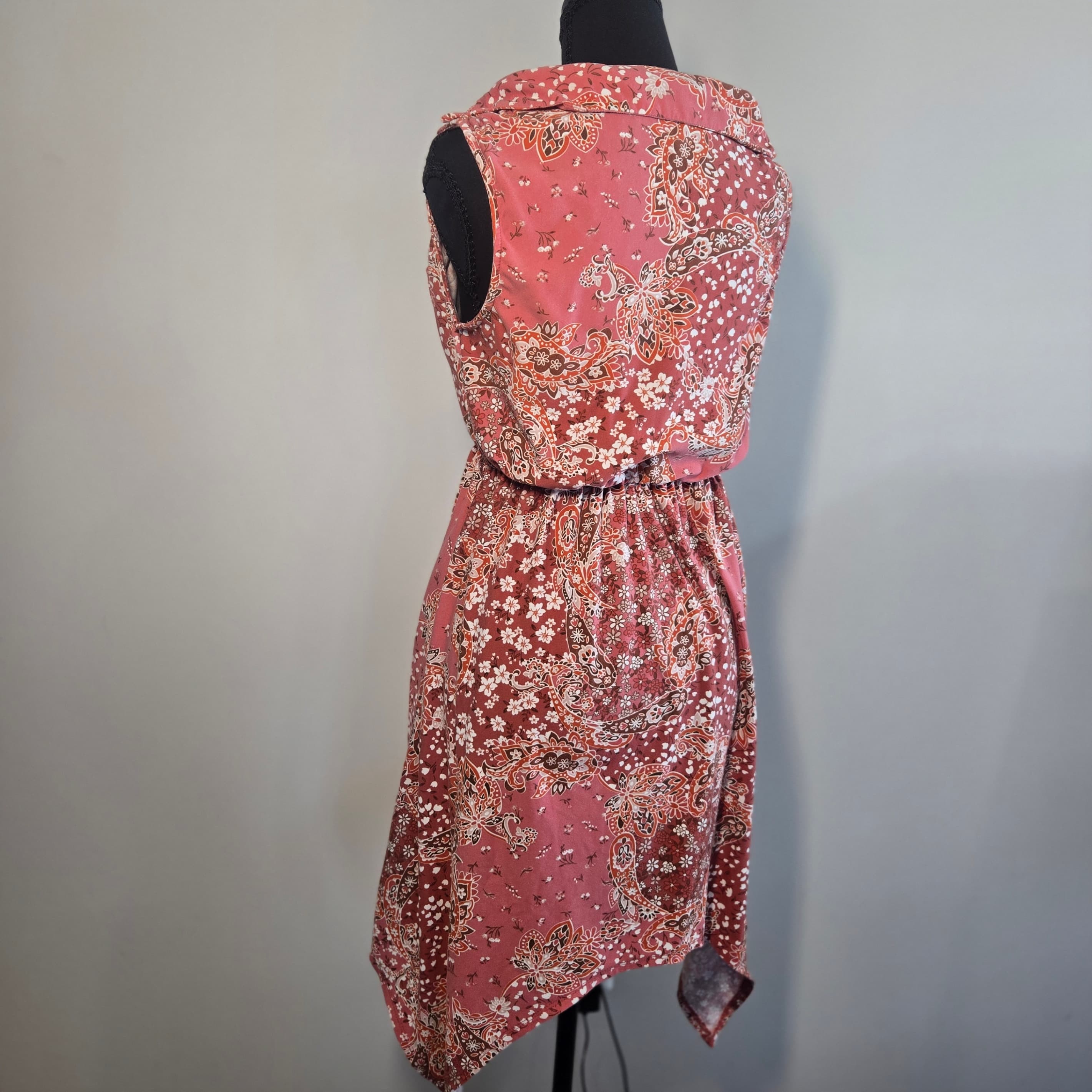 Boho Floral Sleeveless Dress with Handkerchief Hem Size Medium - Thumbnail 4