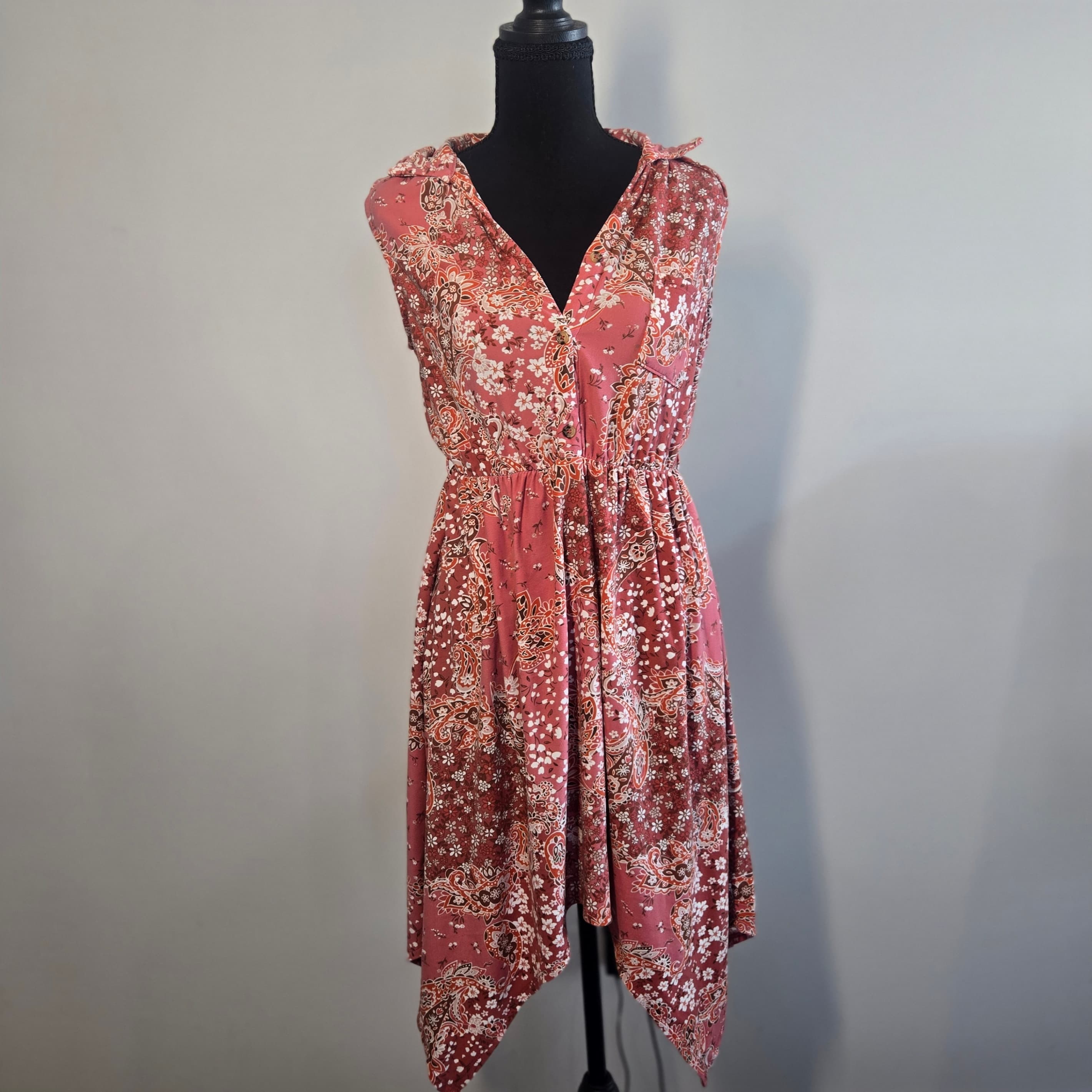 Boho Floral Sleeveless Dress with Handkerchief Hem Size Medium
