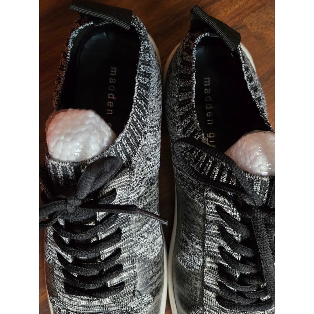 Madden Girl Knit Sneakers - Black & Gray - Size 7 - Like New - Thumbnail 2
