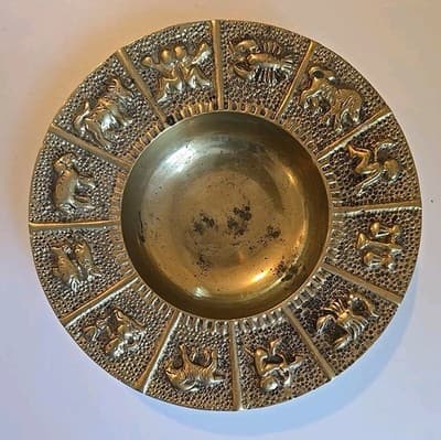 Chinese Ancient bronze carving Zodiac animal pattern 8"
