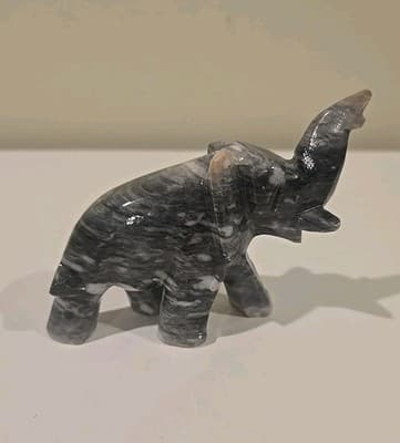 Elephant - 103977 - Trunk Full of Bear Hugs - Thumbnail 3