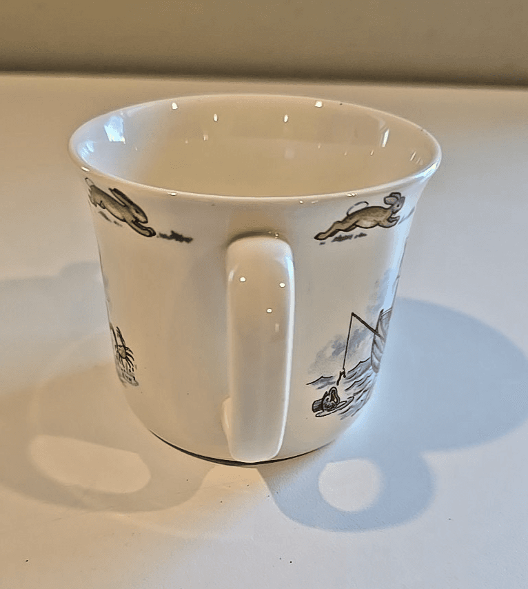 Bunnykins Royaolo Doulton 1936 Bone China 2 Handled Hug a Mug 'Windy Day' - Thumbnail 4