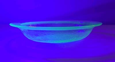Florentine Poppy Oval Vegetable Bowl Green Vaseline Uranium Glass - Thumbnail 9