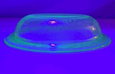 Florentine Poppy Oval Vegetable Bowl Green Vaseline Uranium Glass - Thumbnail 10