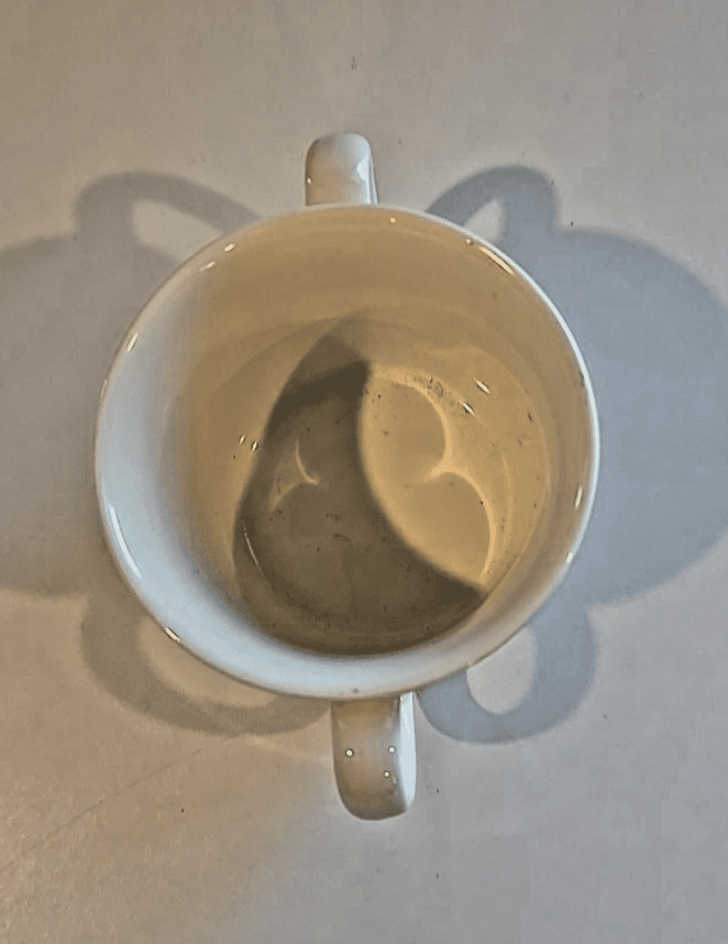 Bunnykins Royaolo Doulton 1936 Bone China 2 Handled Hug a Mug 'Windy Day' - Thumbnail 5