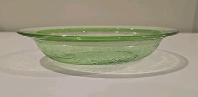 Florentine Poppy Oval Vegetable Bowl Green Vaseline Uranium Glass - Thumbnail 5