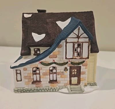 Village Square Collectibles Cape Cod House Hand-Painted Lighted Vintage Caldor - Thumbnail 3
