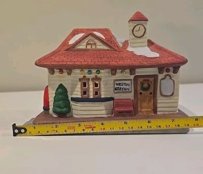VTG Dickensville Collectibles Noma Porcelain Lighted House Weston Station 1990 - Thumbnail 3
