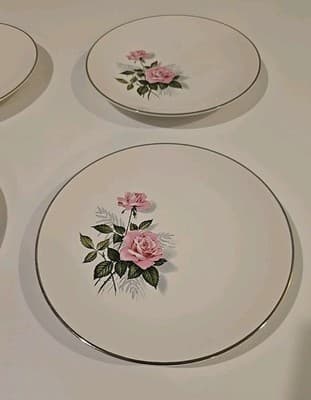 Vintage Set of 4 Taylor & Taylor Fine China "Summer Rose" Saucers - Thumbnail 2