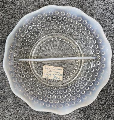 VINTAGE ANCHOR HOCKING HOBNAIL MOONSTONE DIVIDED BOWL 1941-1946 - Thumbnail 3