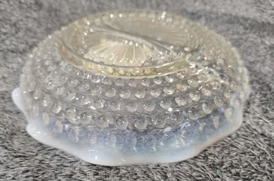 VINTAGE ANCHOR HOCKING HOBNAIL MOONSTONE DIVIDED BOWL 1941-1946 - Thumbnail 5