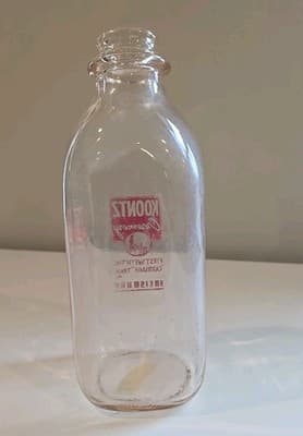 Rare Vintage Koontz Creamery Quart Milk Glass Bottle Salisbury, MD - Thumbnail 3