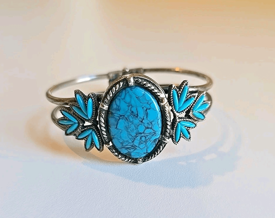 Beautiful TURQUOISE CLAMPER SILVER TONE METAL BRACELET