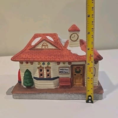 VTG Dickensville Collectibles Noma Porcelain Lighted House Weston Station 1990 - Thumbnail 2