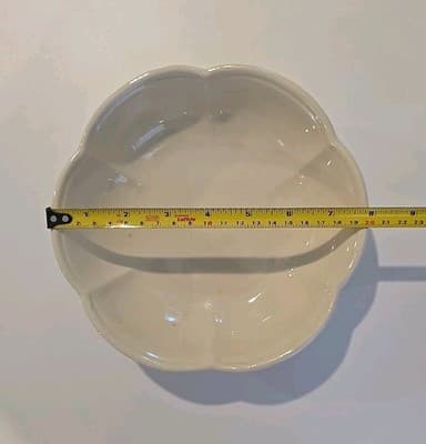 Vintage McCoy Pottery Serving Bowl 7528 USA - Thumbnail 3