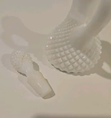 Vintage Westmoreland 5" English White Hobnail Milk Glass Cruet w/Stopper MCM - Thumbnail 7