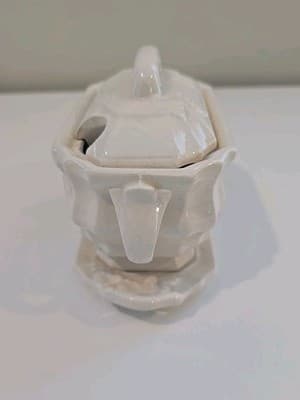 Antique Gravy Boat Under Plate Lid Rare Very Old 7” Farm Cottage - Thumbnail 2