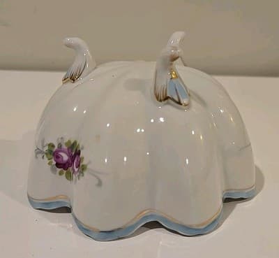 3 Footed Oriental Asian Pottery Bowl - Scalloped Rim - Hand Painted Flowers - Thumbnail 7