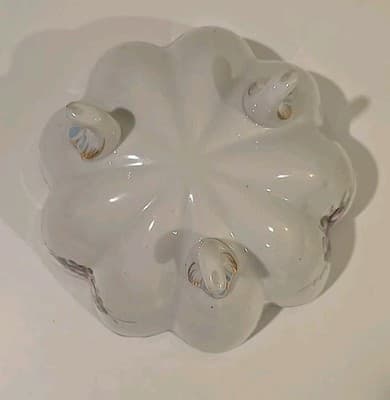 3 Footed Oriental Asian Pottery Bowl - Scalloped Rim - Hand Painted Flowers - Thumbnail 5