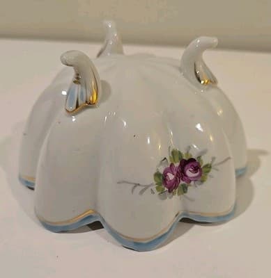 3 Footed Oriental Asian Pottery Bowl - Scalloped Rim - Hand Painted Flowers - Thumbnail 6