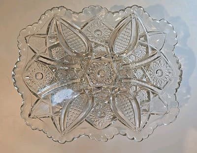 1905 EAPG Indiana Glass Fruit Bowl Paneled Diamonds Daisy and Finecut #123 10"