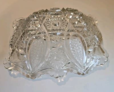 1905 EAPG Indiana Glass Fruit Bowl Paneled Diamonds Daisy and Finecut #123 10" - Thumbnail 2
