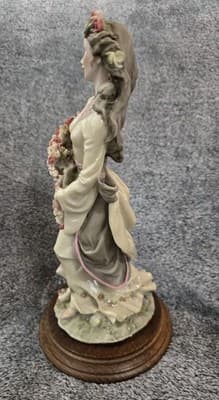 VTG AURO BELCARI FIGURINE TALL 1920'S WOMAN WITH ROSE AND CROWN MADE IN ITALY - Thumbnail 3