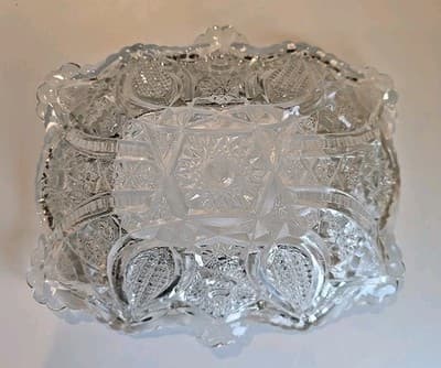 1905 EAPG Indiana Glass Fruit Bowl Paneled Diamonds Daisy and Finecut #123 10" - Thumbnail 4
