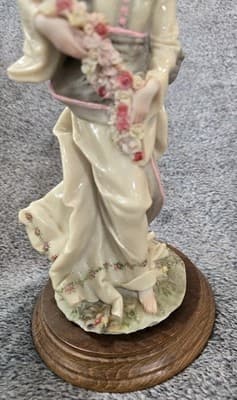 VTG AURO BELCARI FIGURINE TALL 1920'S WOMAN WITH ROSE AND CROWN MADE IN ITALY - Thumbnail 7