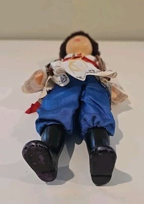 Vintage Ethnic Russian Girl Doll Hard Plastic Faces - Thumbnail 6