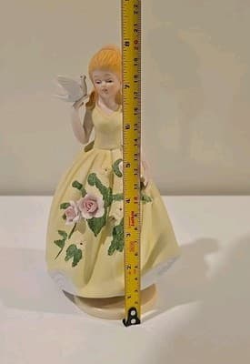 Vintage Berman & Anderson Music Box - Maiden in Yellow Rose Dress Flowers Works - Thumbnail 7