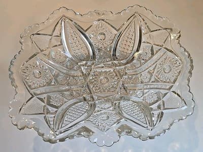 1905 EAPG Indiana Glass Fruit Bowl Paneled Diamonds Daisy and Finecut #123 10" - Thumbnail 6