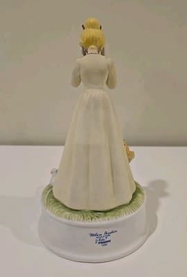 VTG "Cinderella" Milano Porcelain Sculpture By Eda Mann Figurine Music Box 1982 - Thumbnail 4