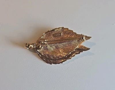 Vintage Sarah Coventry Large Gold Tone Double Leaf Brooch Pendant Signed - Thumbnail 4