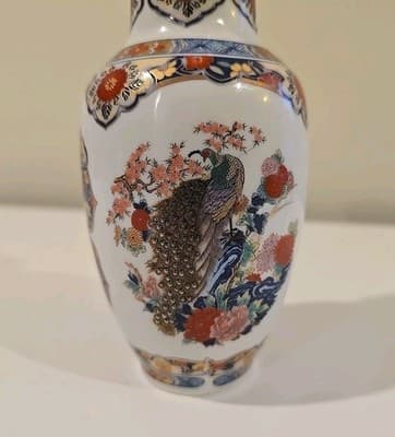 Exquisite Kutani Japanese Porcelain Vase with Peacock 6" - Thumbnail 8