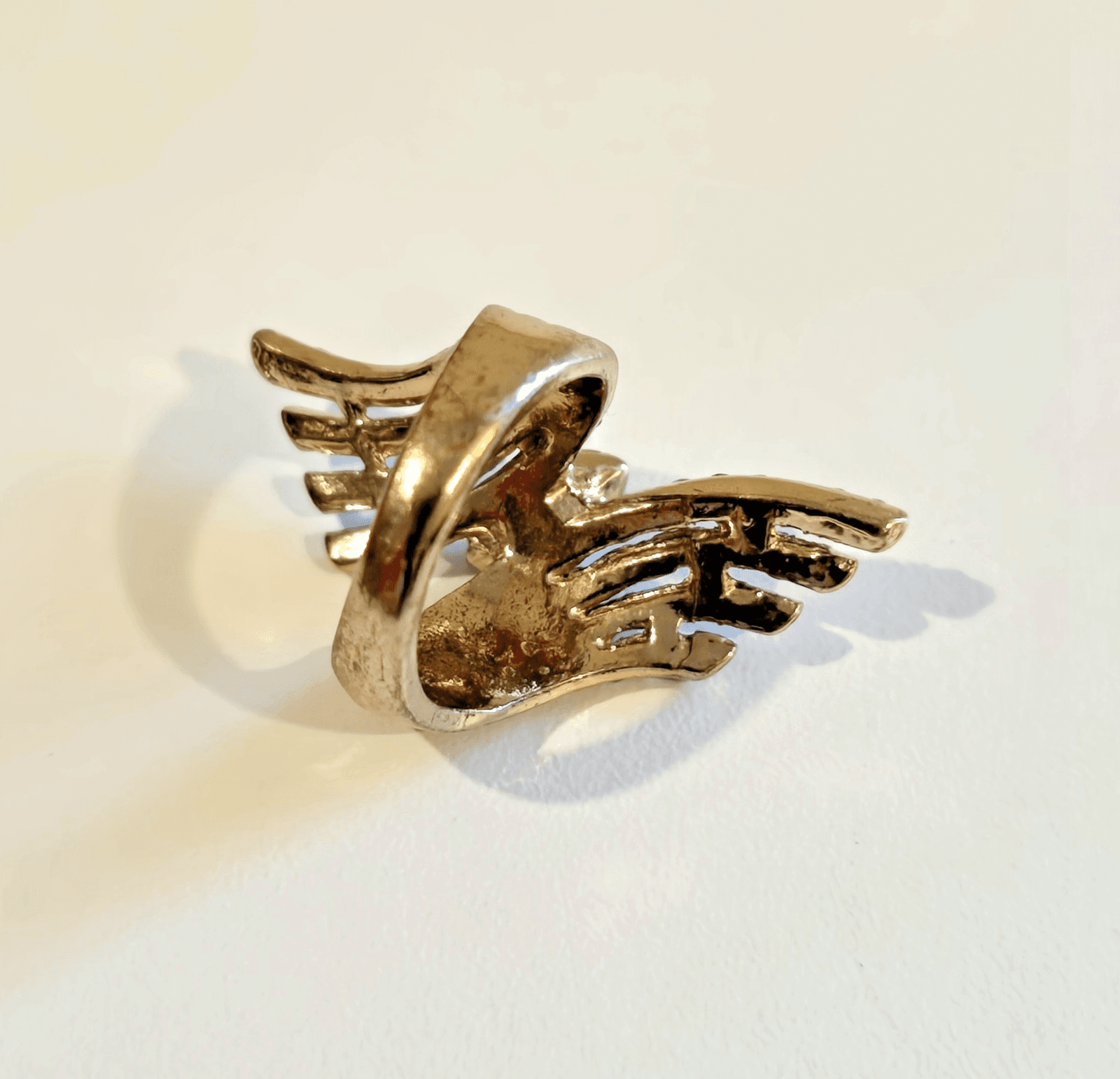 Vintage Gold Metal Statement Fashion Ring Wave Wing Sz 5.5 Rhinestones - Thumbnail 5