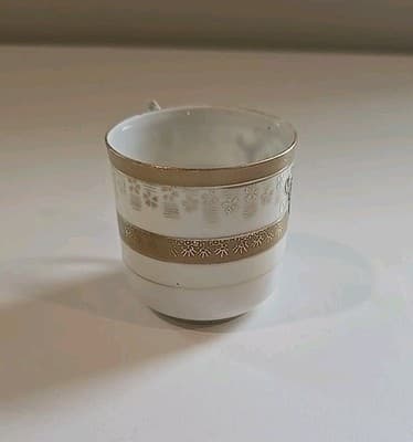 Vintage Demitasse Cup And Saucer Set Hand Painted Made In Japan - Thumbnail 8