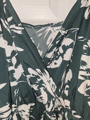 NWT Shein Off-Shoulder Split Wrap Dress Summer Floral Dark Green Long Maxi Dress - Thumbnail 4