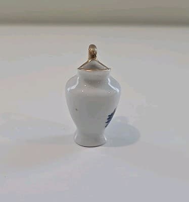 Miniature Dollhouse Pitcher White Porcelain with Blue Windmill Golf Trim - Thumbnail 4