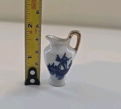 Miniature Dollhouse Pitcher White Porcelain with Blue Windmill Golf Trim - Thumbnail 7