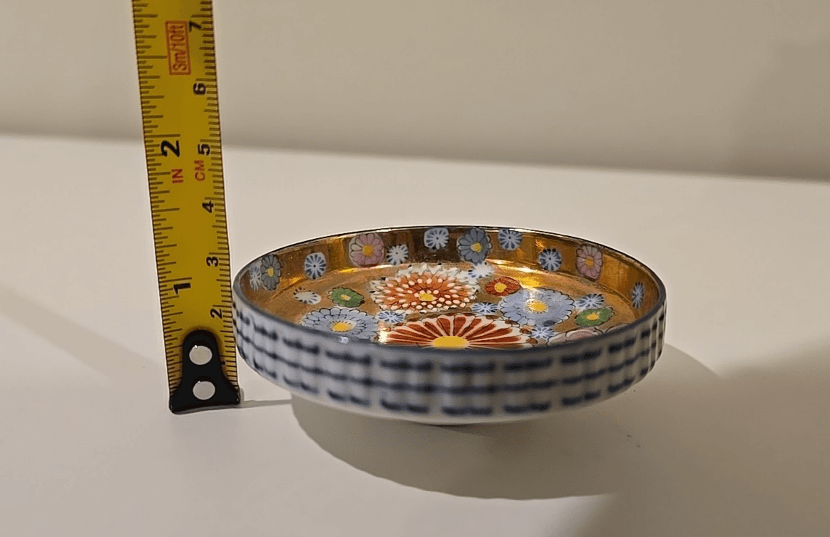 Antique Miniature Japanese Gold Gilt Accented Hand Painted Bowl Dish - Thumbnail 3