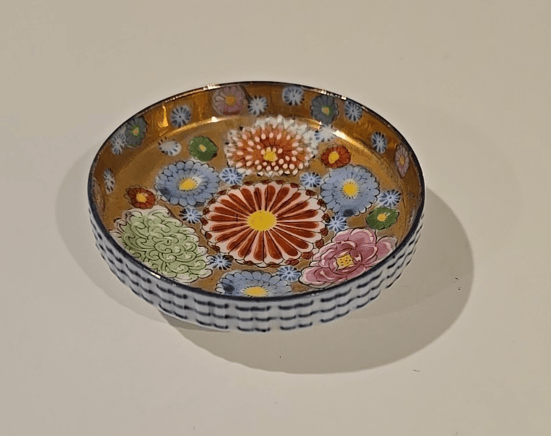 Antique Miniature Japanese Gold Gilt Accented Hand Painted Bowl Dish